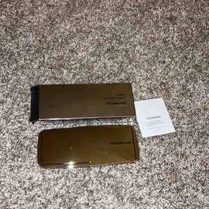 Hourglass ambient lighting palette